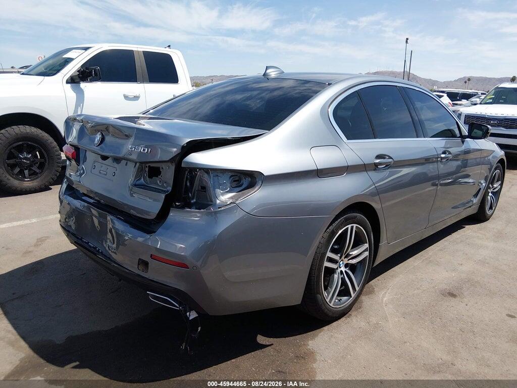 WBA53BH07MCF72975 2021 BMW 530I photo no. 4