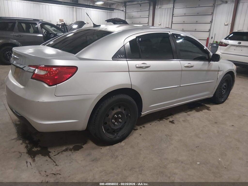 1C3CCBABXCN200072 2012 CHRYSLER 200 photo no. 4