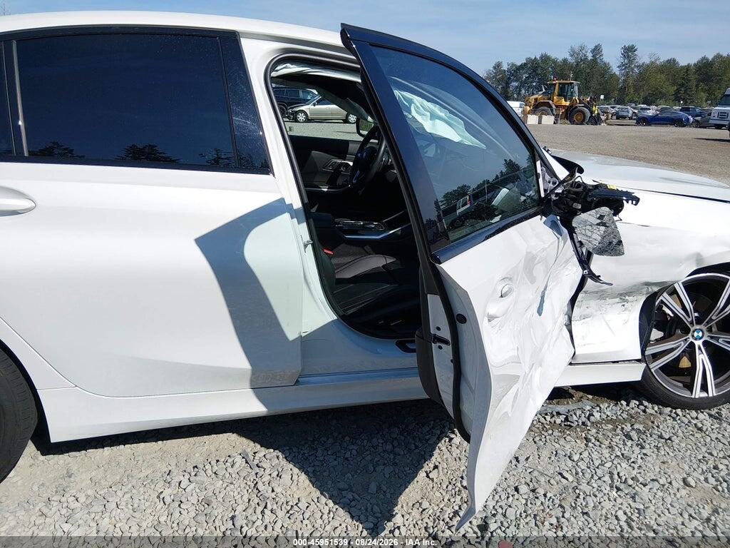3MW69FF04P8D75140 2023 BMW 330I photo no. 5