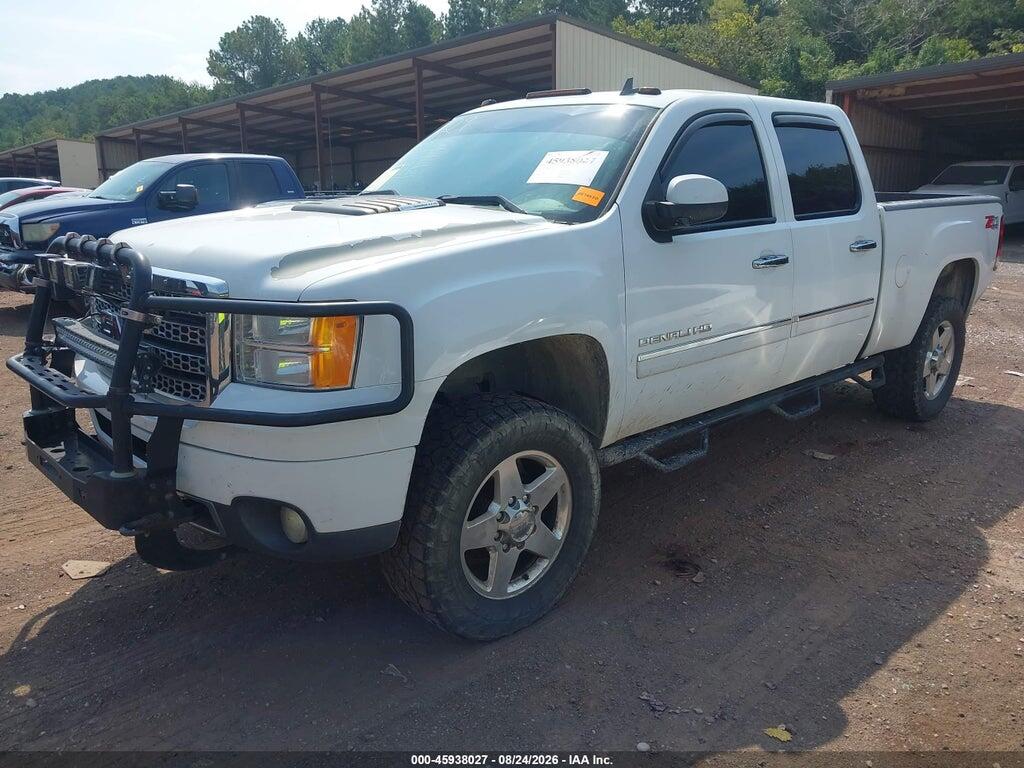 1GT125E84DF233389 2013 GMC SIERRA 2500HD photo no. 2