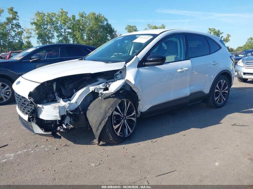 1FMCU0G6XMUA13599 2021 FORD ESCAPE photo no. 2