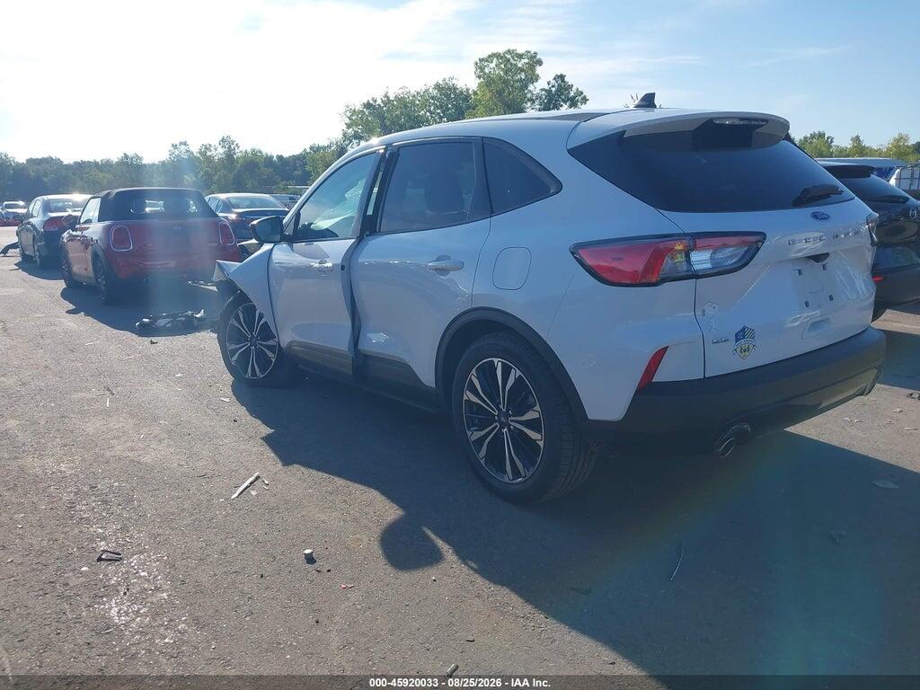 1FMCU0G6XMUA13599 2021 FORD ESCAPE photo no. 3