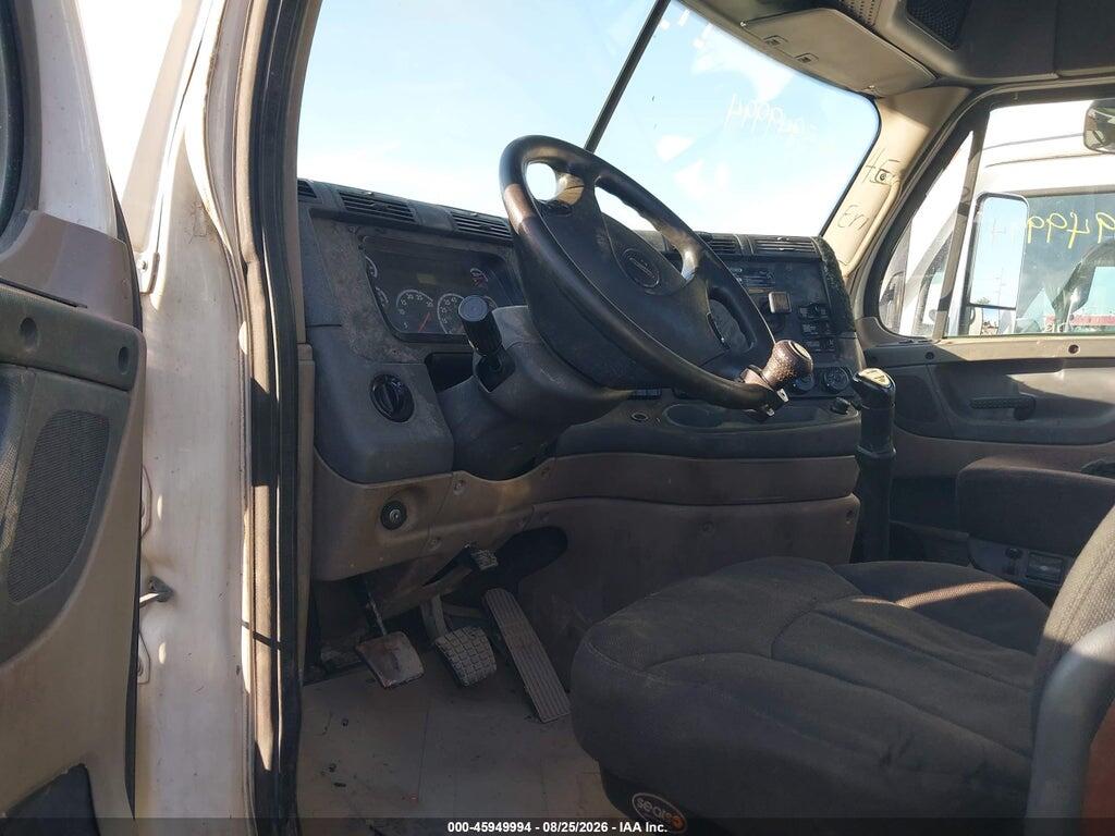 1FUJGEDV4CSBU7753 2012 FREIGHTLINER CASCADIA 125 photo no. 5