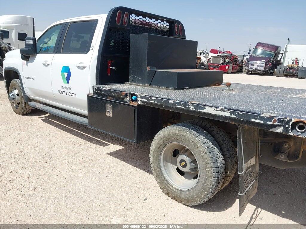 1GB4YTEY7NF340474 2022 CHEVROLET SILVERADO 3500HD CHASSIS photo no. 3