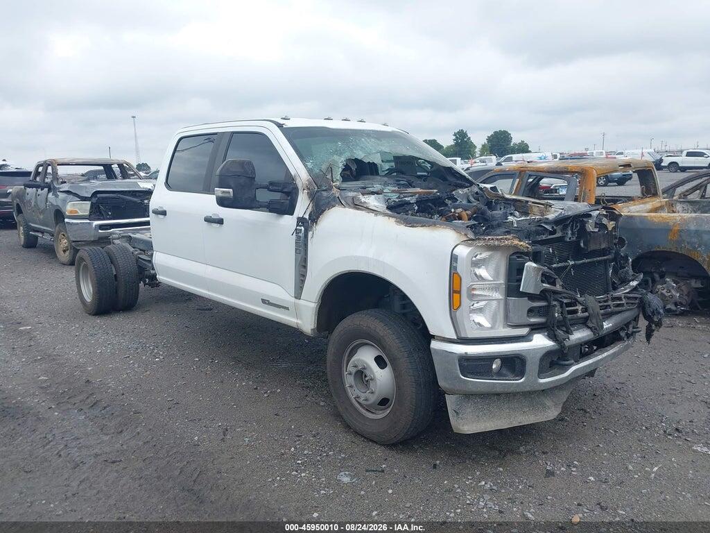 1FD8W3HT5REE65791 2024 FORD F-350 CHASSIS photo no. 2