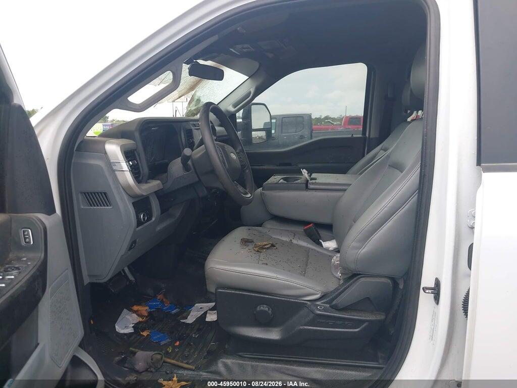 1FD8W3HT5REE65791 2024 FORD F-350 CHASSIS photo no. 5