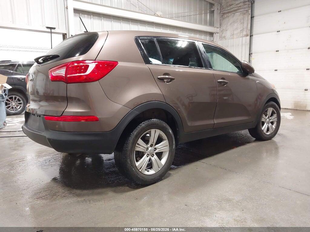 KNDPBCA25D7402734 2013 KIA SPORTAGE photo no. 4