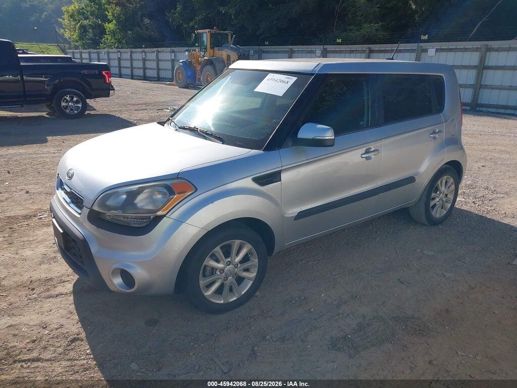 KNDJT2A6XC7440720 2012 KIA SOUL photo no. 2