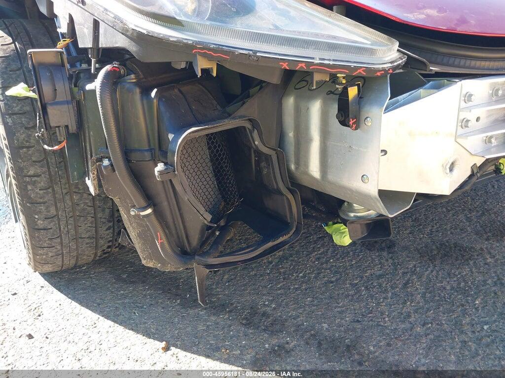 SBM11AAA9DW001835 2013 MCLAREN MP4-12C photo no. 6