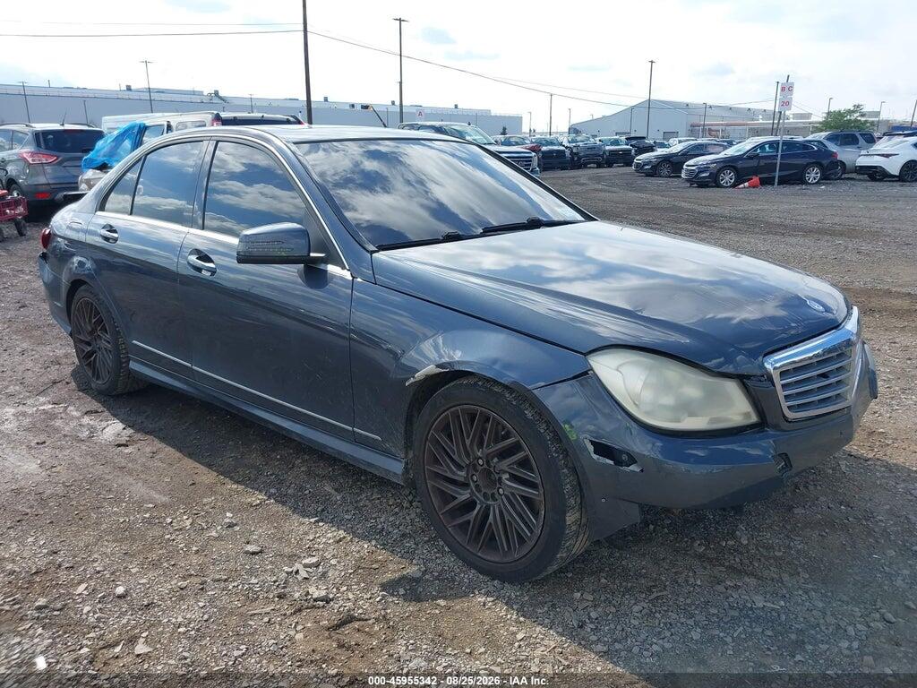 2013 MERCEDES-BENZ C 300 WDDGF8ABXDR277239