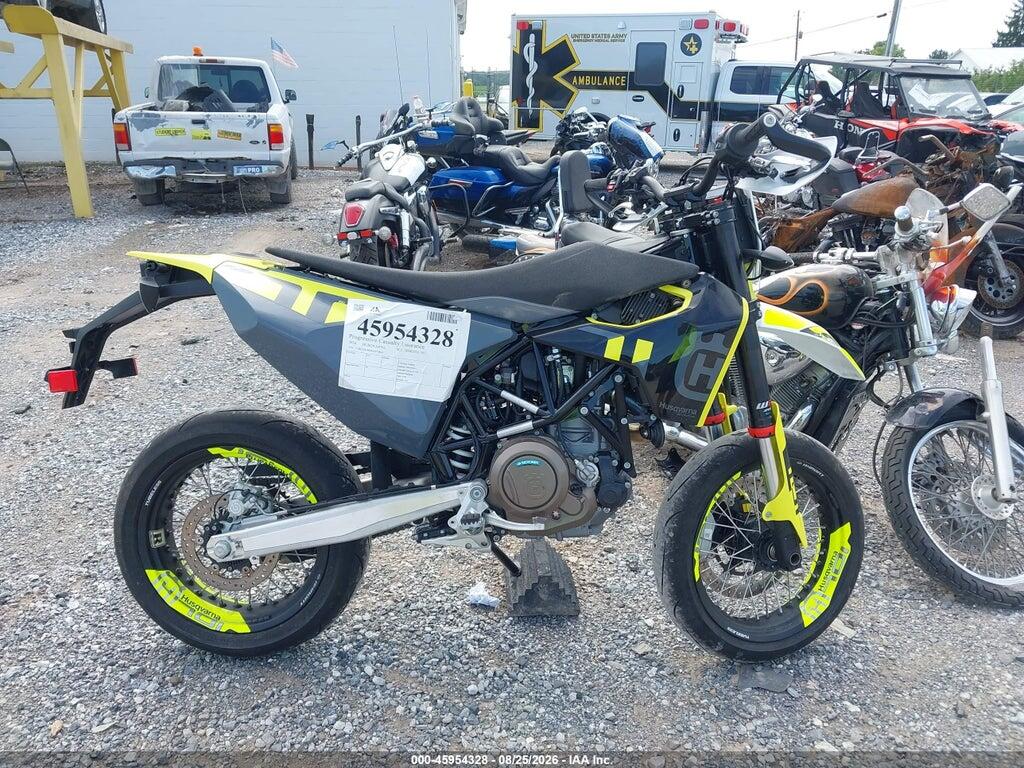 VBKUSV402RM772863 2024 HUSQVARNA SUPERMOTO 701 photo no. 12