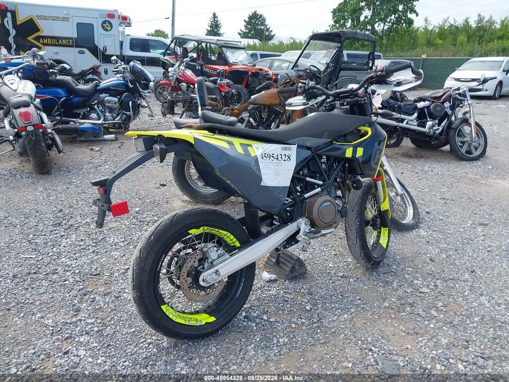 VBKUSV402RM772863 2024 HUSQVARNA SUPERMOTO 701 photo no. 4