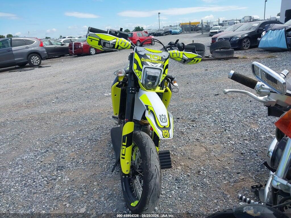 VBKUSV402RM772863 2024 HUSQVARNA SUPERMOTO 701 photo no. 5