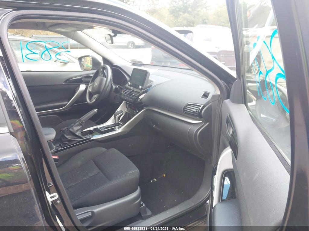 JA4ATVAA9SZ011118 2025 MITSUBISHI ECLIPSE CROSS photo no. 5