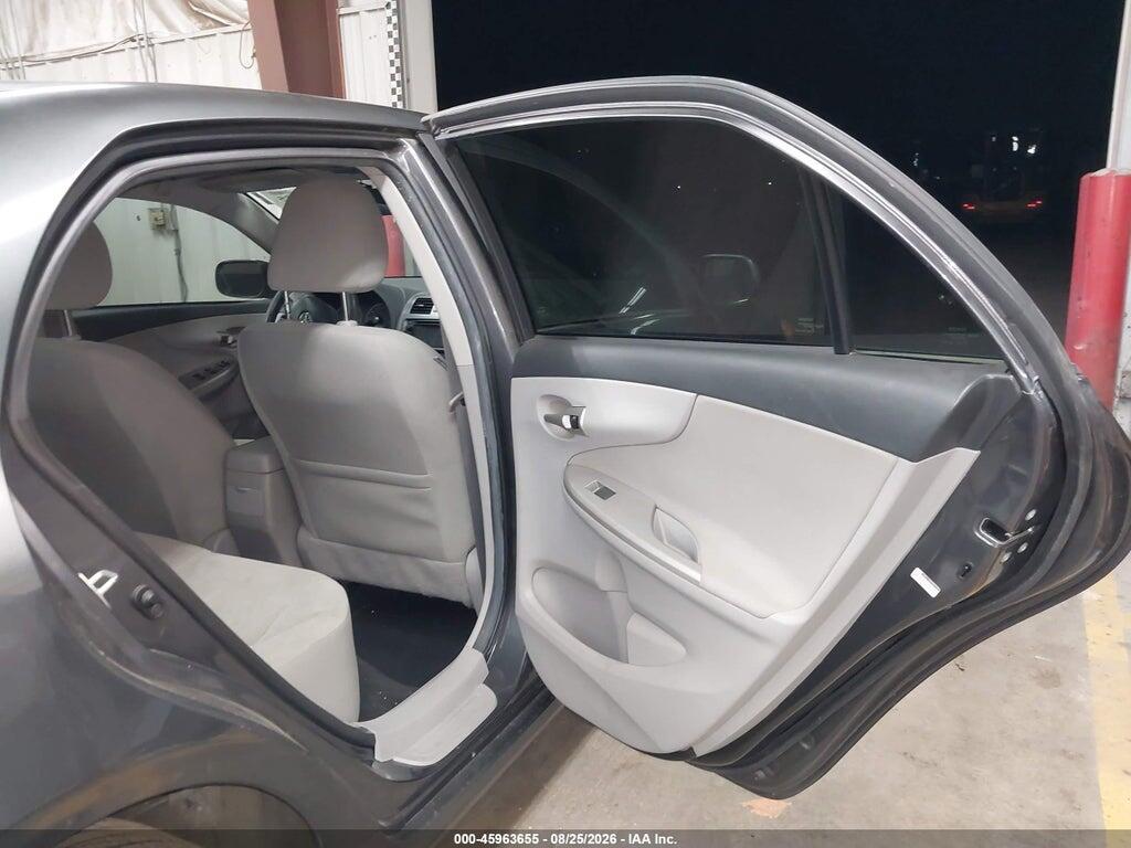 2T1BU4EE4DC106830 2013 TOYOTA COROLLA photo no. 8