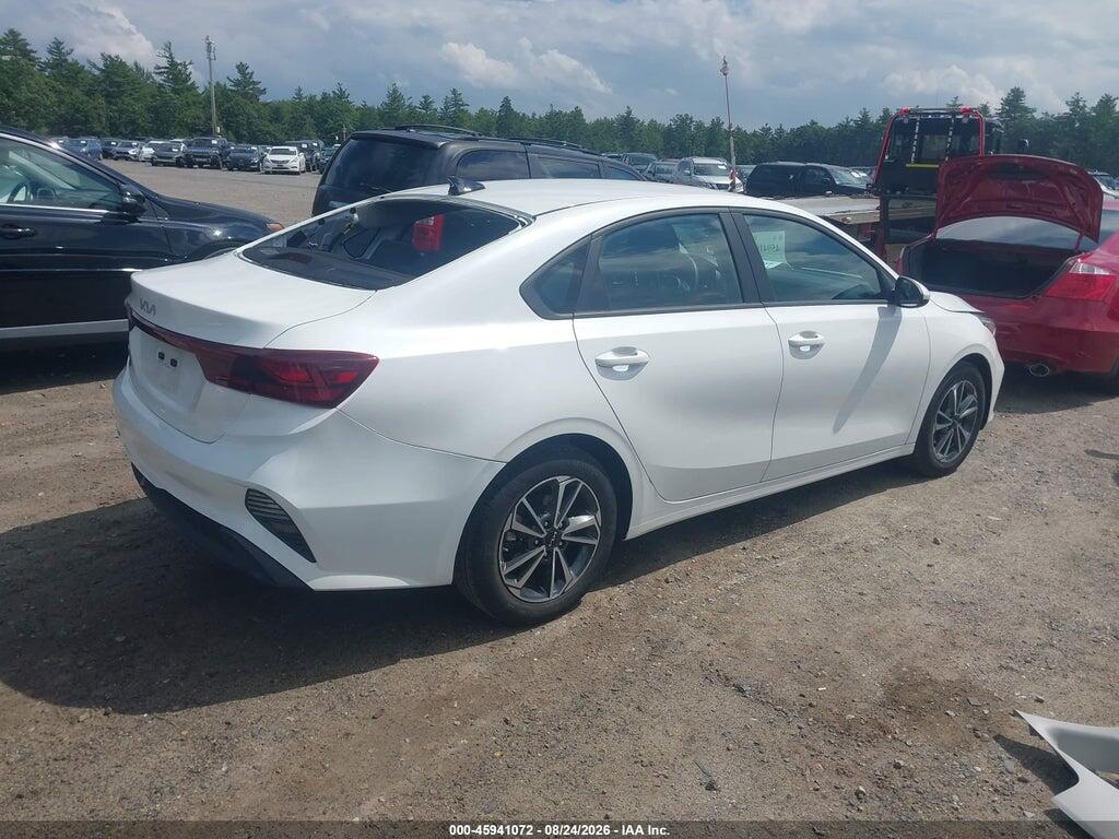 3KPF24AD4PE558903 2023 KIA FORTE photo no. 4