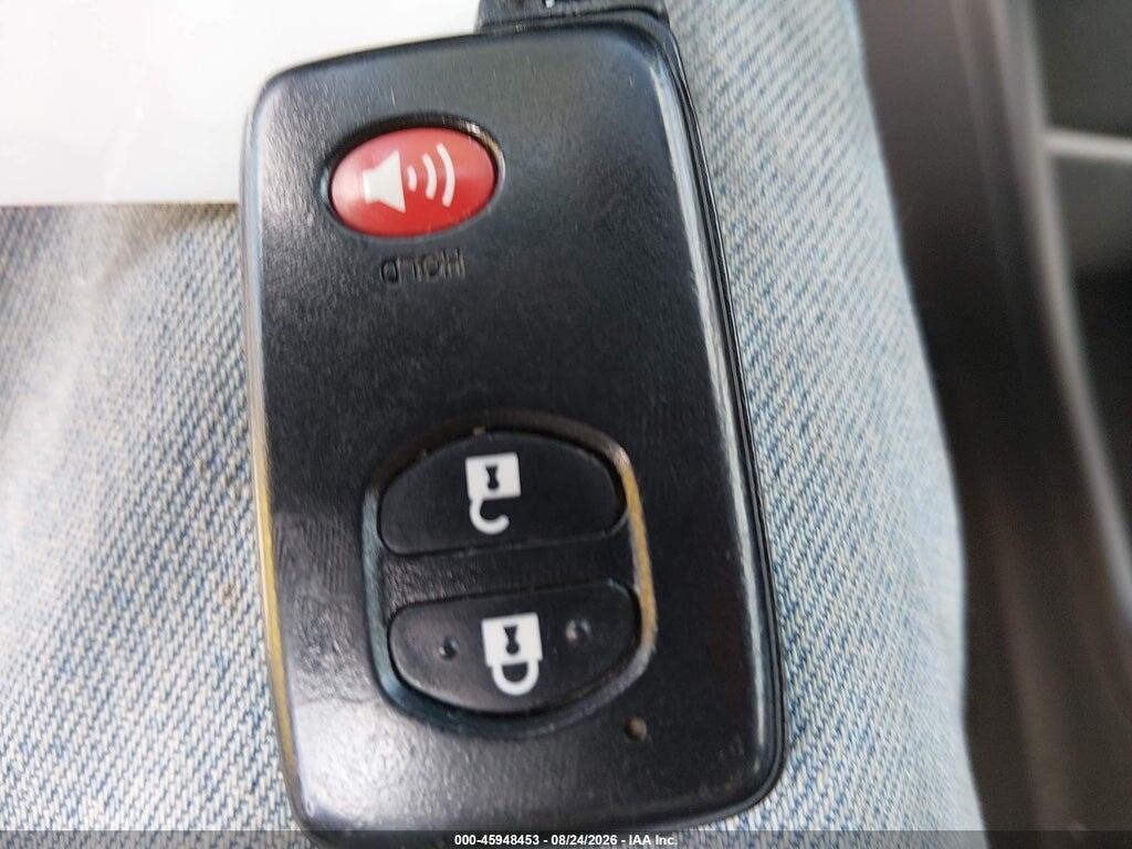 JTDZN3EU4D3289376 2013 TOYOTA PRIUS V photo no. 11
