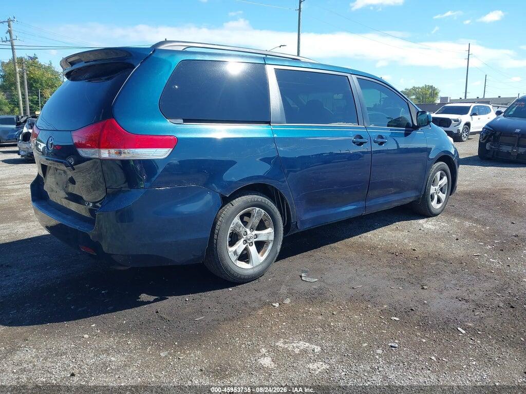5TDKK3DC8CS220870 2012 TOYOTA SIENNA photo no. 4