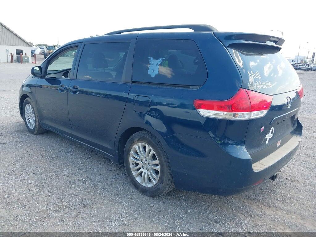 5TDYK3DC3CS262311 2012 TOYOTA SIENNA photo no. 3