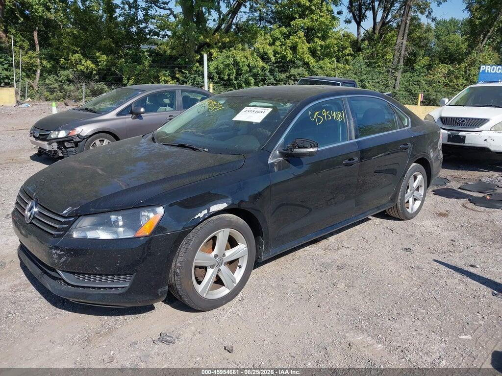 1VWBH7A33DC062285 2013 VOLKSWAGEN PASSAT photo no. 2