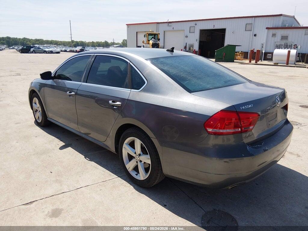 1VWBN7A35DC103749 2013 VOLKSWAGEN PASSAT photo no. 3