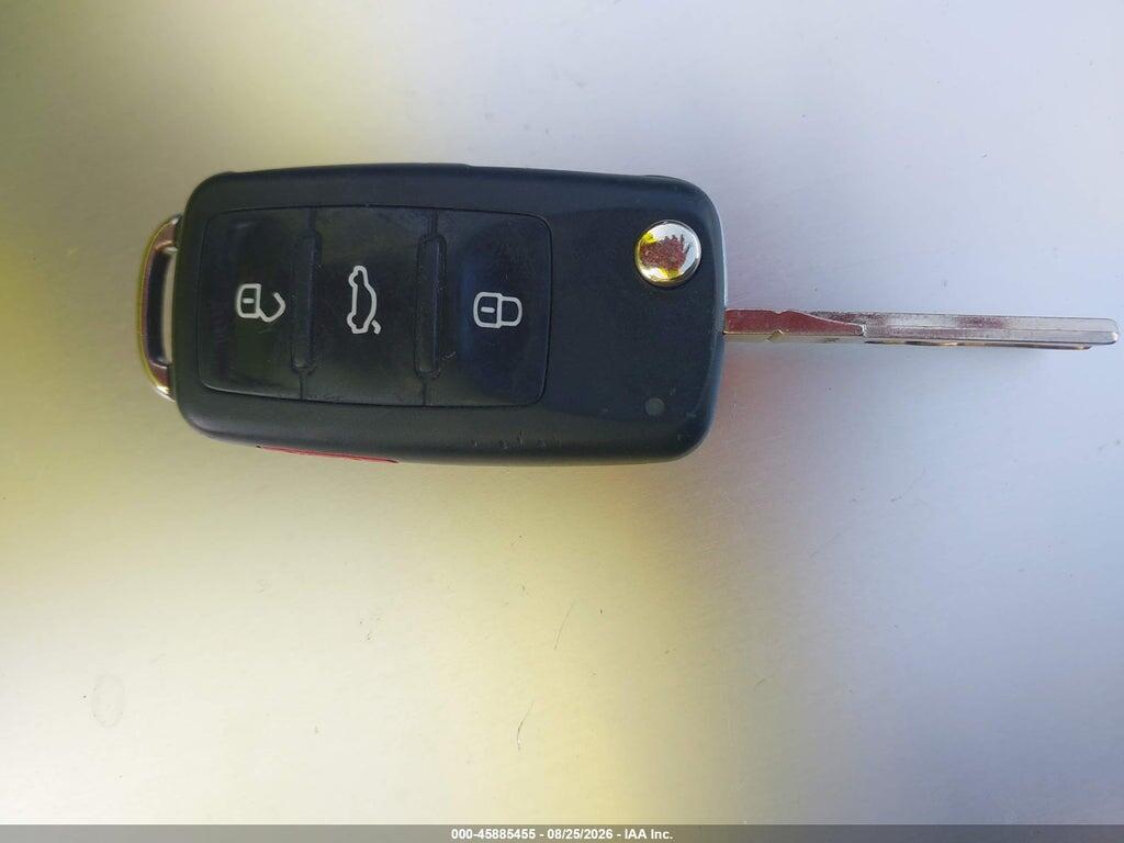 03VWLL7AJ8CM08713 2012 VOLKSWAGEN JETTA photo no. 11