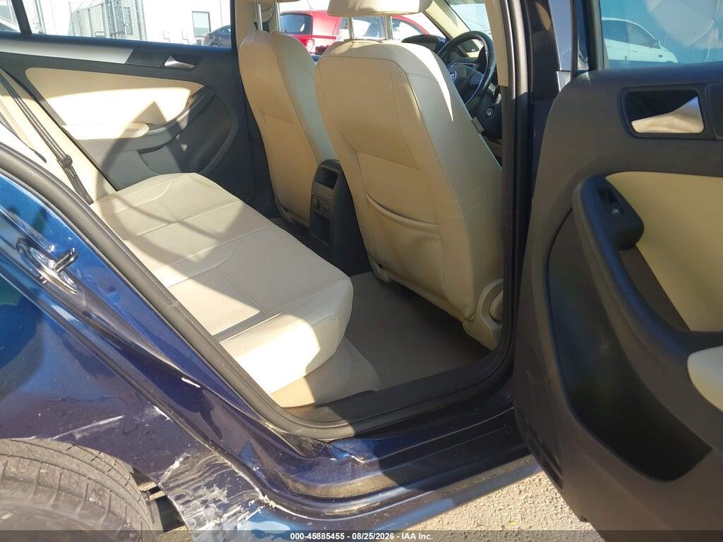 03VWLL7AJ8CM08713 2012 VOLKSWAGEN JETTA photo no. 8
