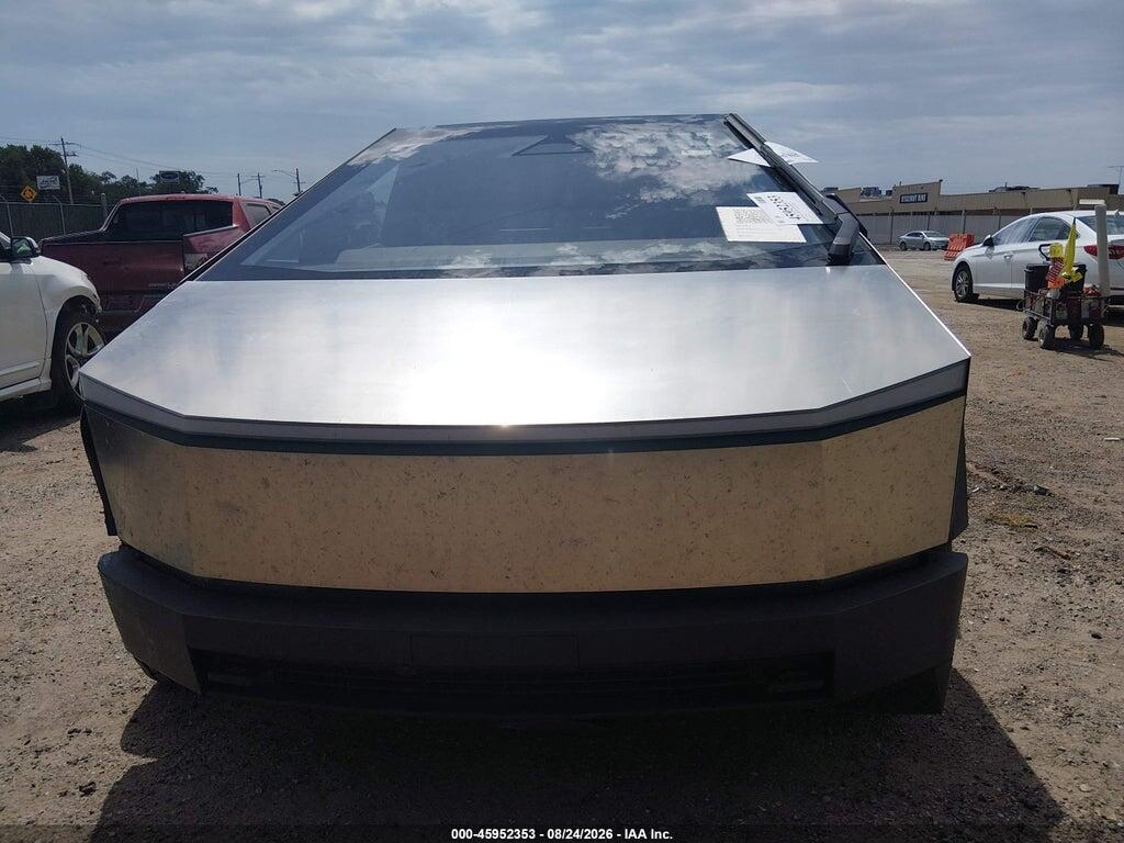 7G2CEHEDXSA071035 2025 TESLA CYBERTRUCK photo no. 11