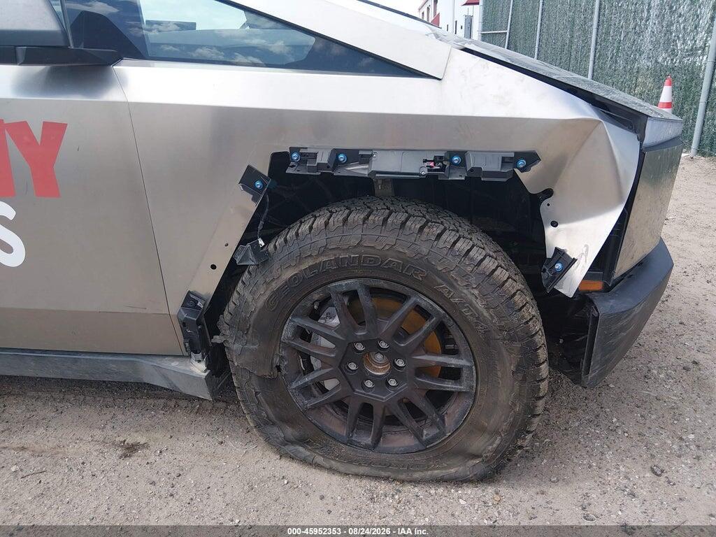 7G2CEHEDXSA071035 2025 TESLA CYBERTRUCK photo no. 6