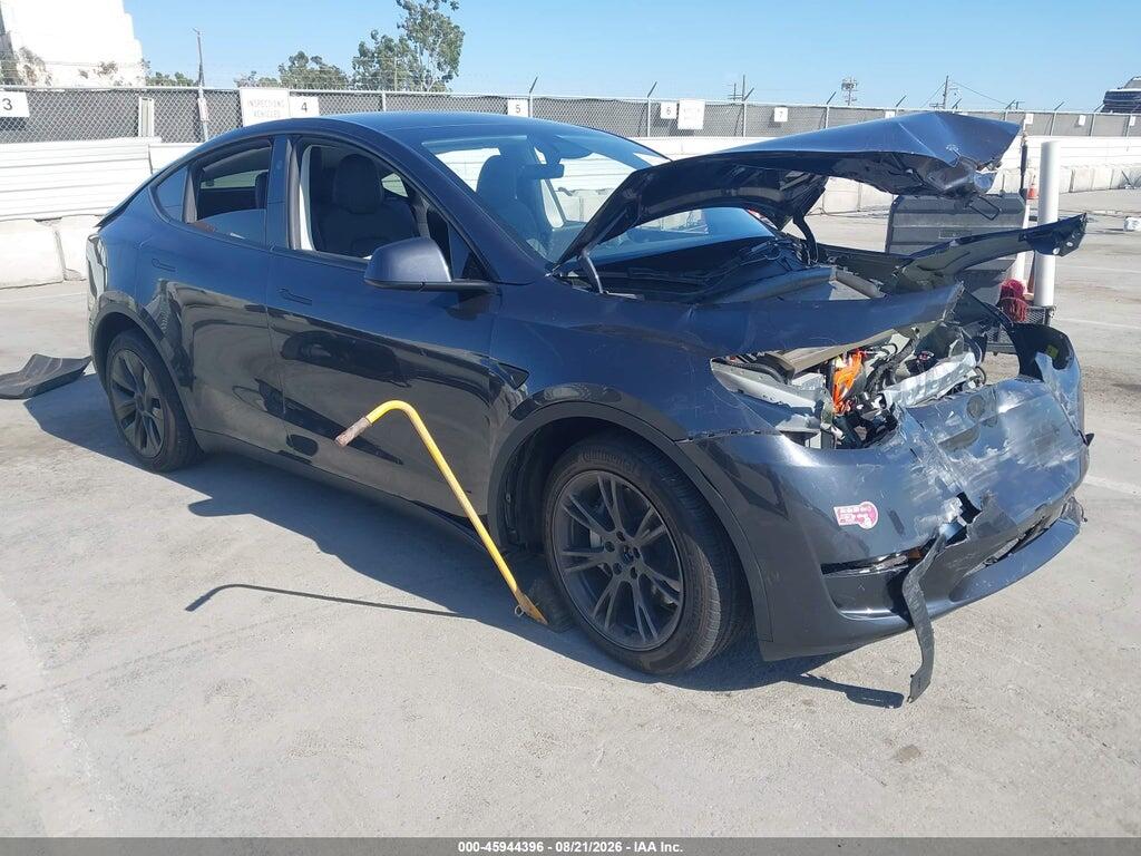 2025 TESLA MODEL Y 7SAYGAEE8SF255964