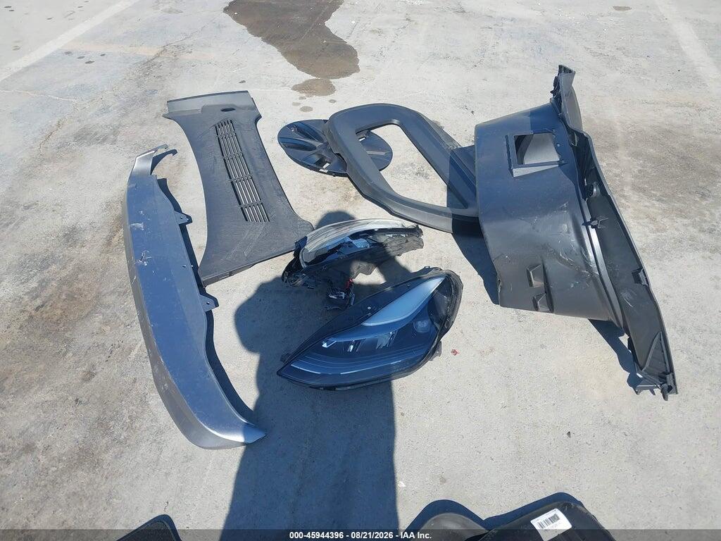 7SAYGAEE8SF255964 2025 TESLA MODEL Y photo no. 11