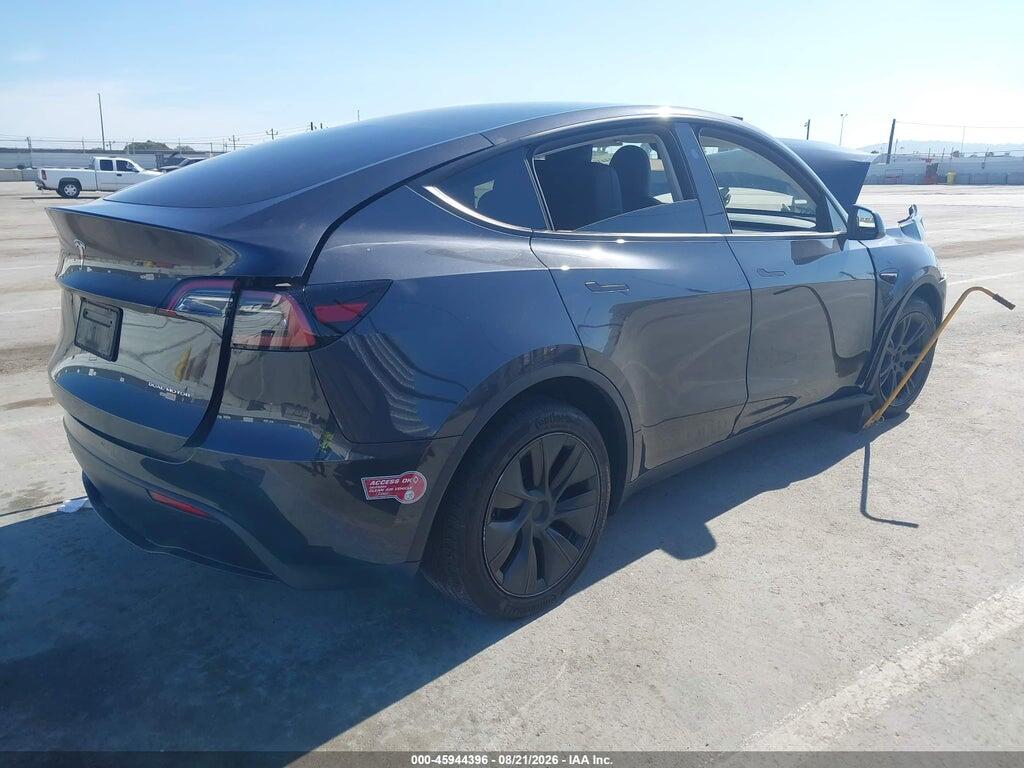 7SAYGAEE8SF255964 2025 TESLA MODEL Y photo no. 4