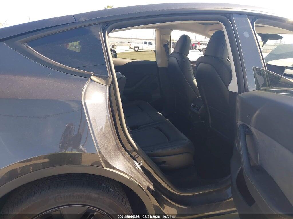 7SAYGAEE8SF255964 2025 TESLA MODEL Y photo no. 8