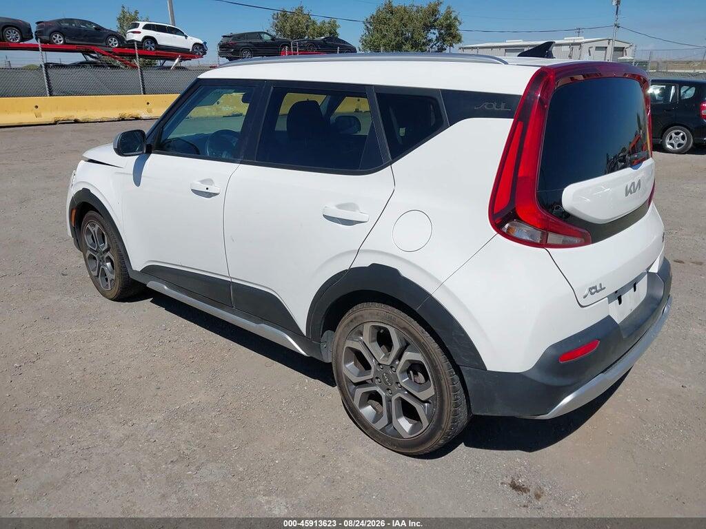 KNDJ23AU1N7163644 2022 KIA SOUL photo no. 3