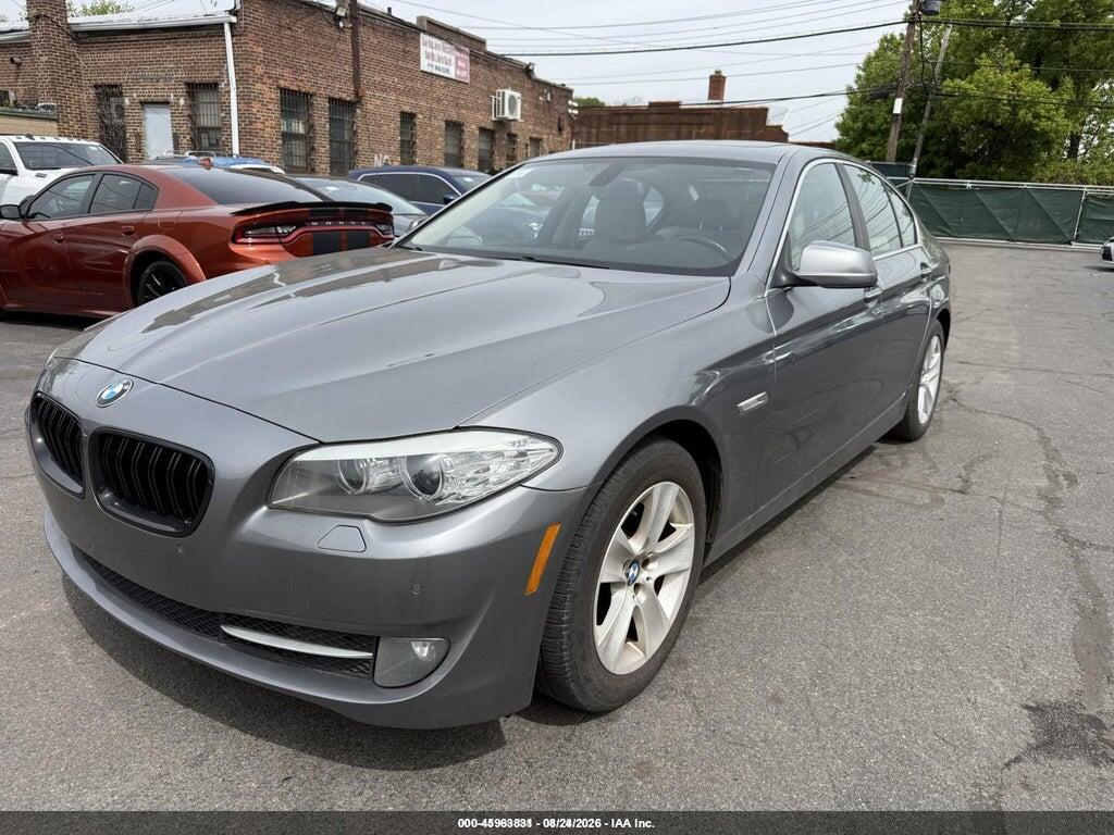 WBAFR1C55BDS35015 2011 BMW 528I photo no. 2