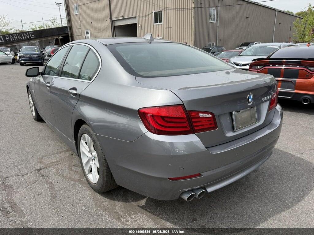 WBAFR1C55BDS35015 2011 BMW 528I photo no. 3