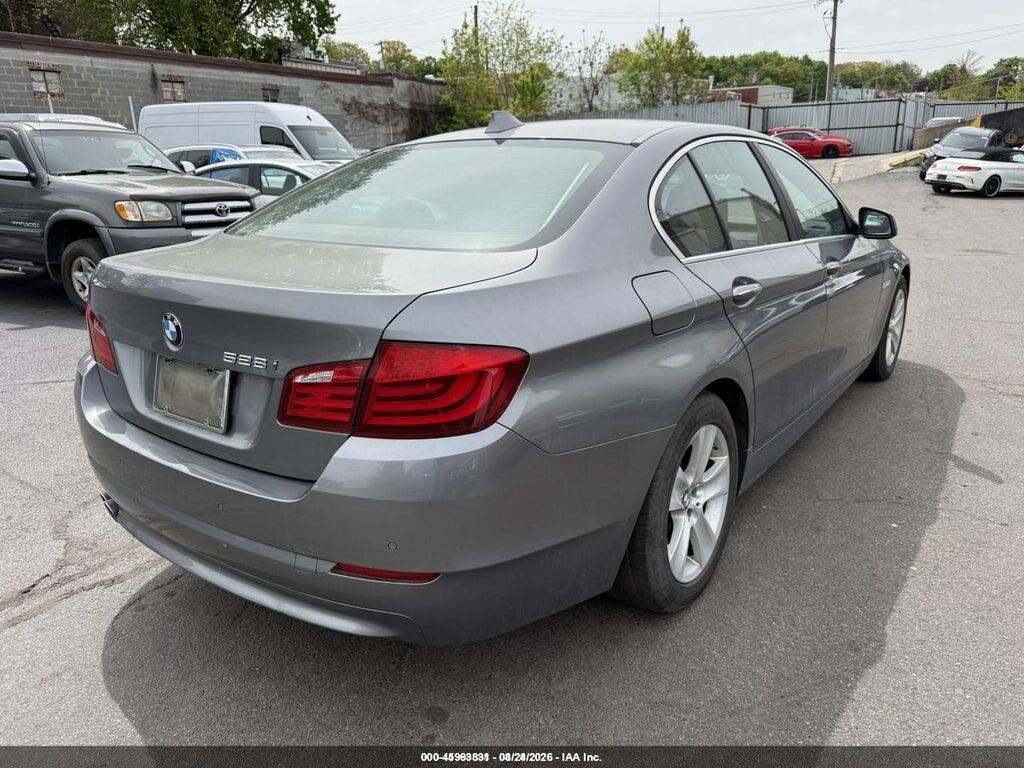 WBAFR1C55BDS35015 2011 BMW 528I photo no. 4