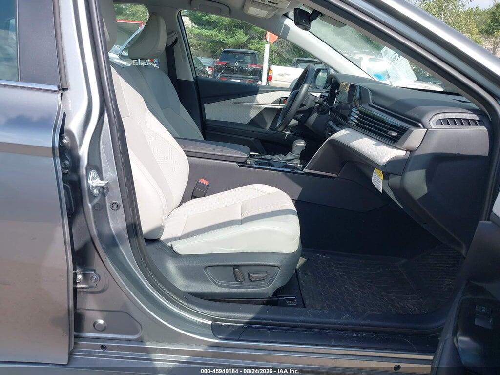 4T1DBADK2SU534136 2025 TOYOTA CAMRY photo no. 5