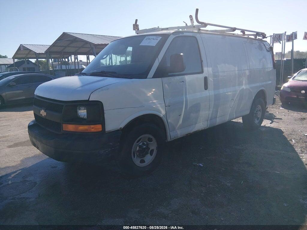 1GCWGFCA4B1167102 2011 CHEVROLET EXPRESS 2500 photo no. 2
