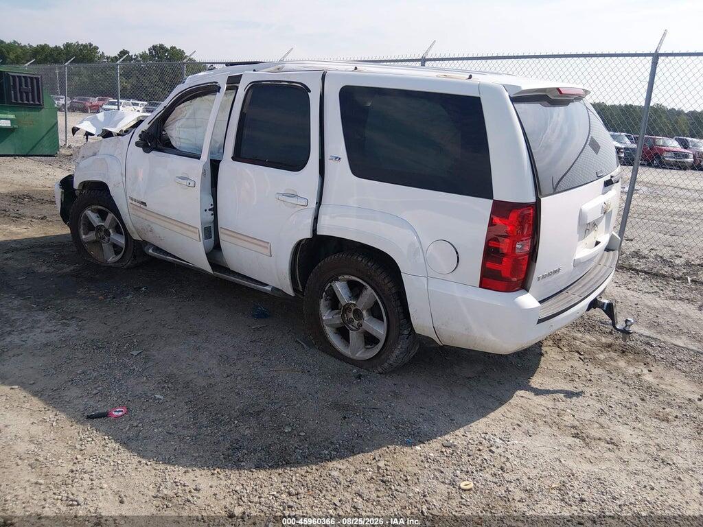 1GNSKBE06BR225083 2011 CHEVROLET TAHOE photo no. 3