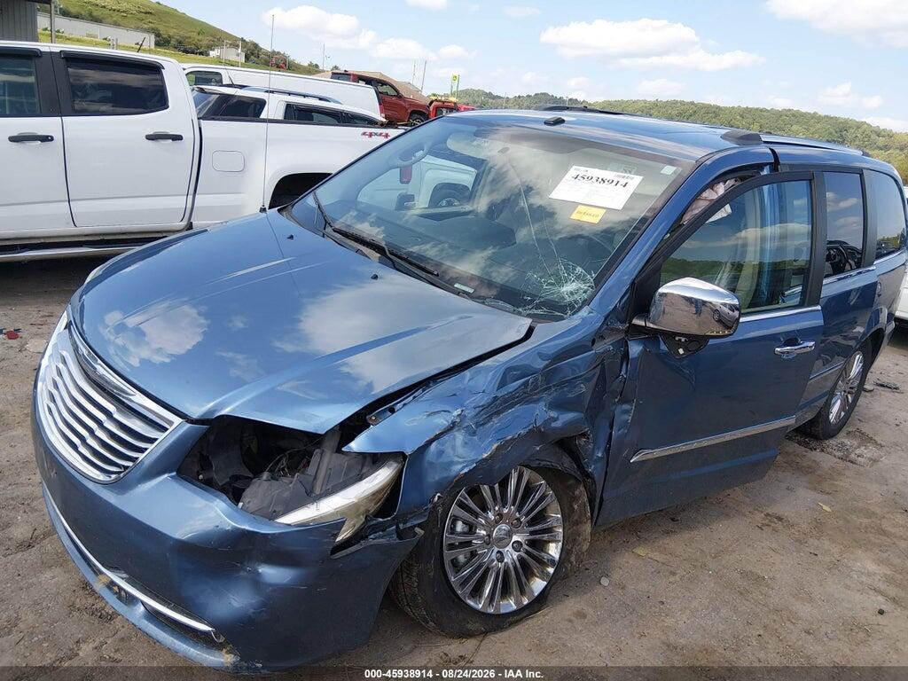 2A4RR6DGXBR784147 2011 CHRYSLER TOWN & COUNTRY photo no. 2