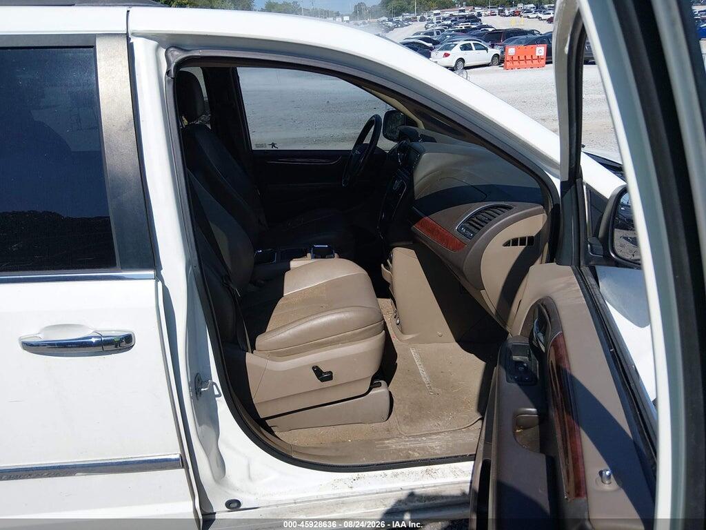 2A4RR8DG7BR799796 2011 CHRYSLER TOWN & COUNTRY photo no. 5