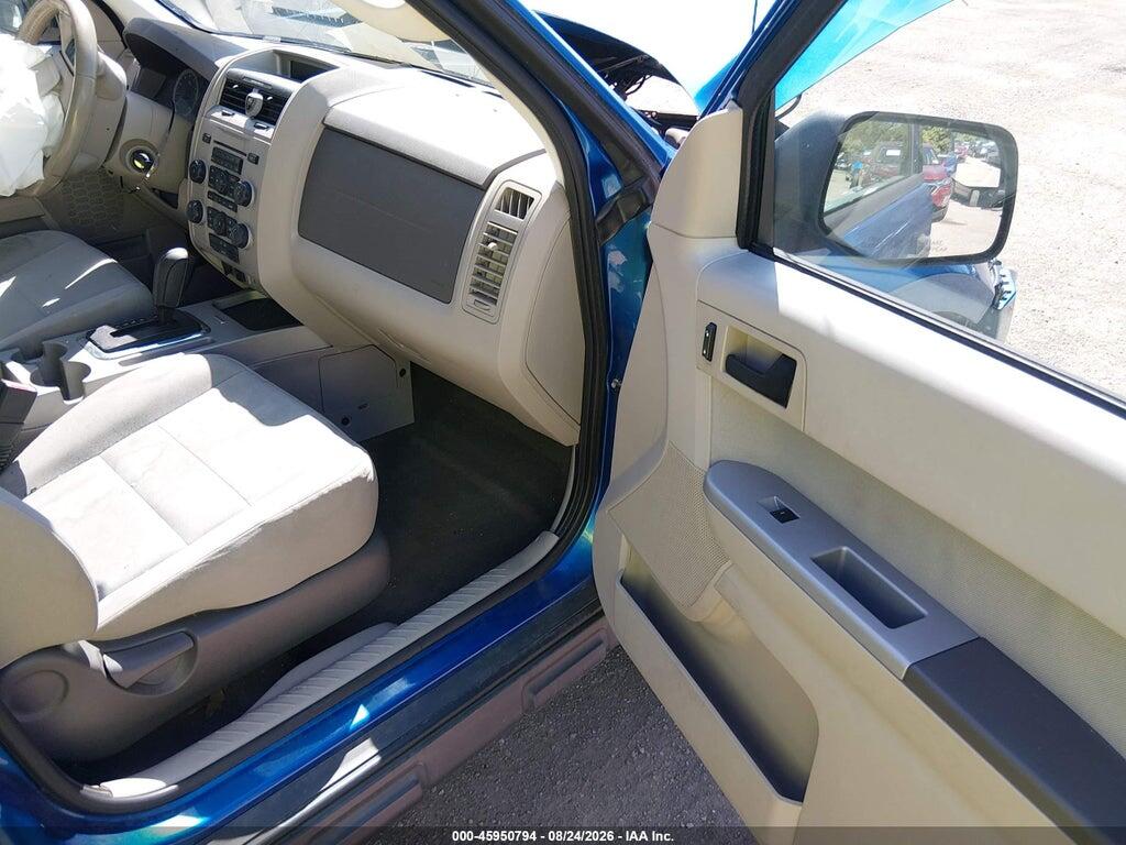 1FMCU9D79BKC16834 2011 FORD ESCAPE photo no. 5