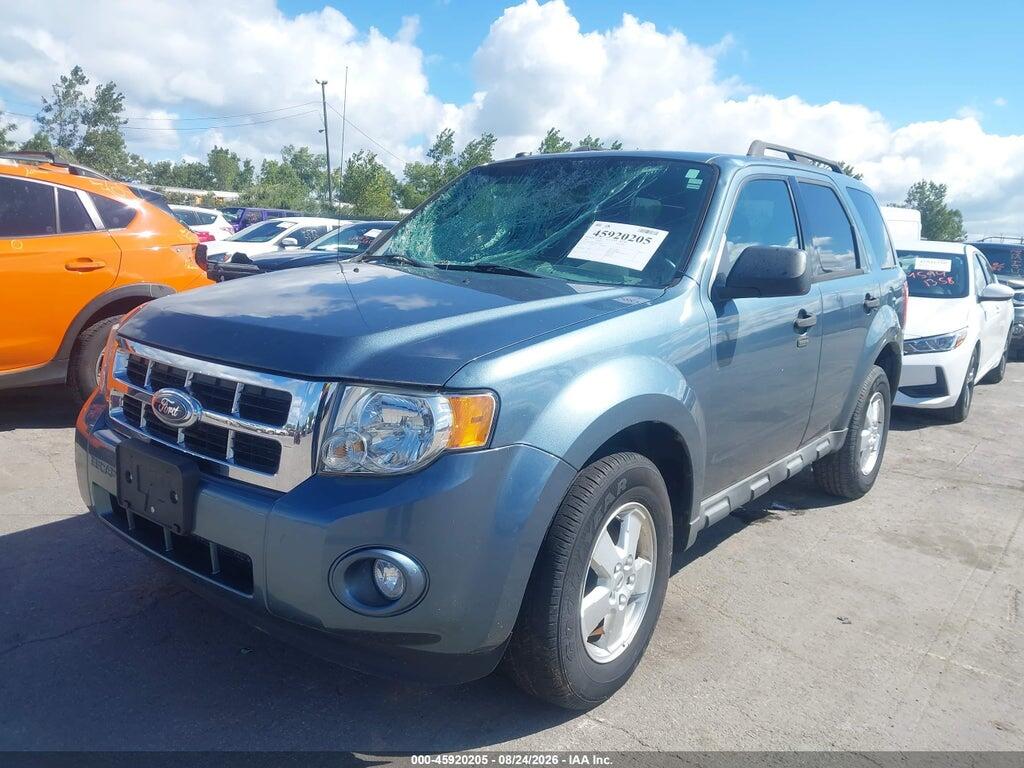 1FMCU0D78BKC40618 2011 FORD ESCAPE photo no. 2