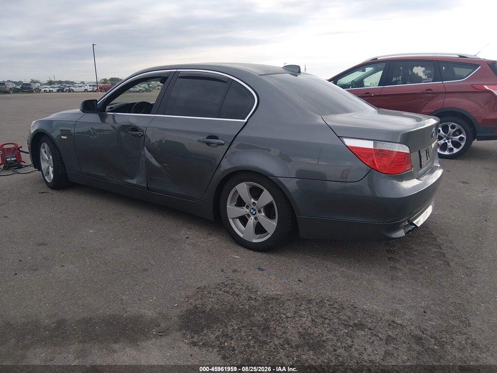WBANF33577B999340 2007 BMW 525XI photo no. 3