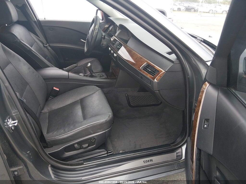 WBANF33577B999340 2007 BMW 525XI photo no. 5