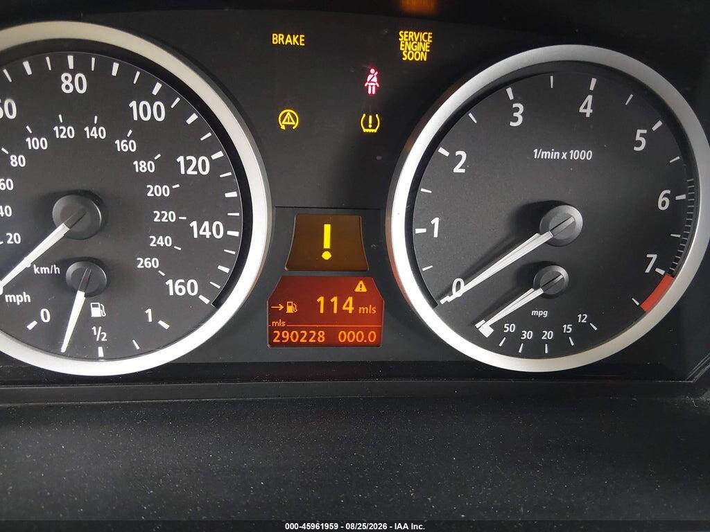 WBANF33577B999340 2007 BMW 525XI photo no. 7