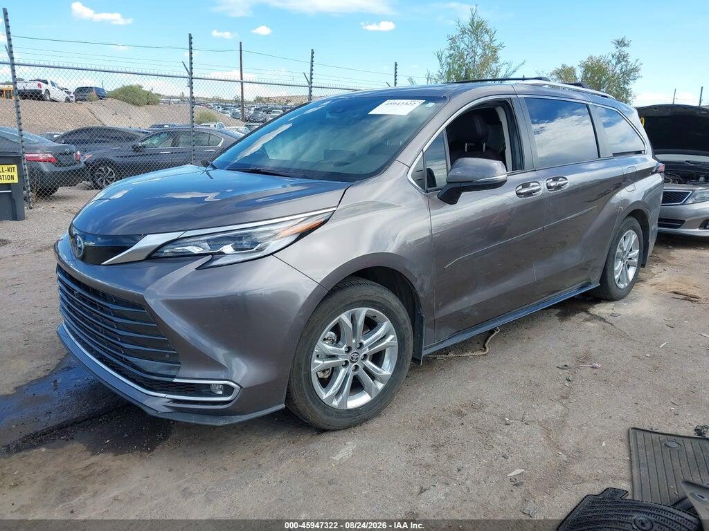 5TDESKFC9PS102692 2023 TOYOTA SIENNA photo no. 2