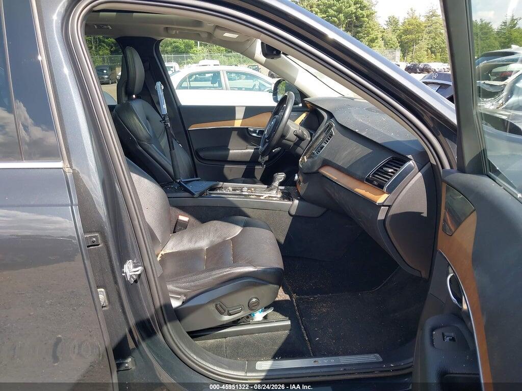 YV4A221K2M1723176 2021 VOLVO XC90 photo no. 5