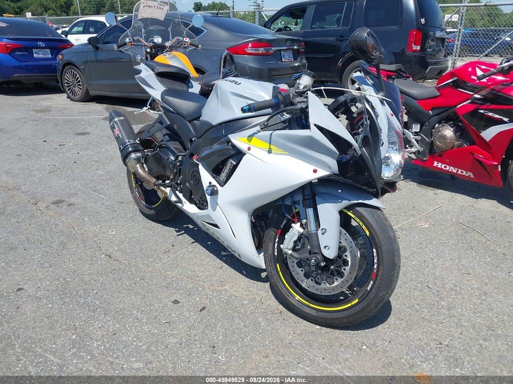 2022 SUZUKI GSX-R600 JS1GN7FA0N7100925